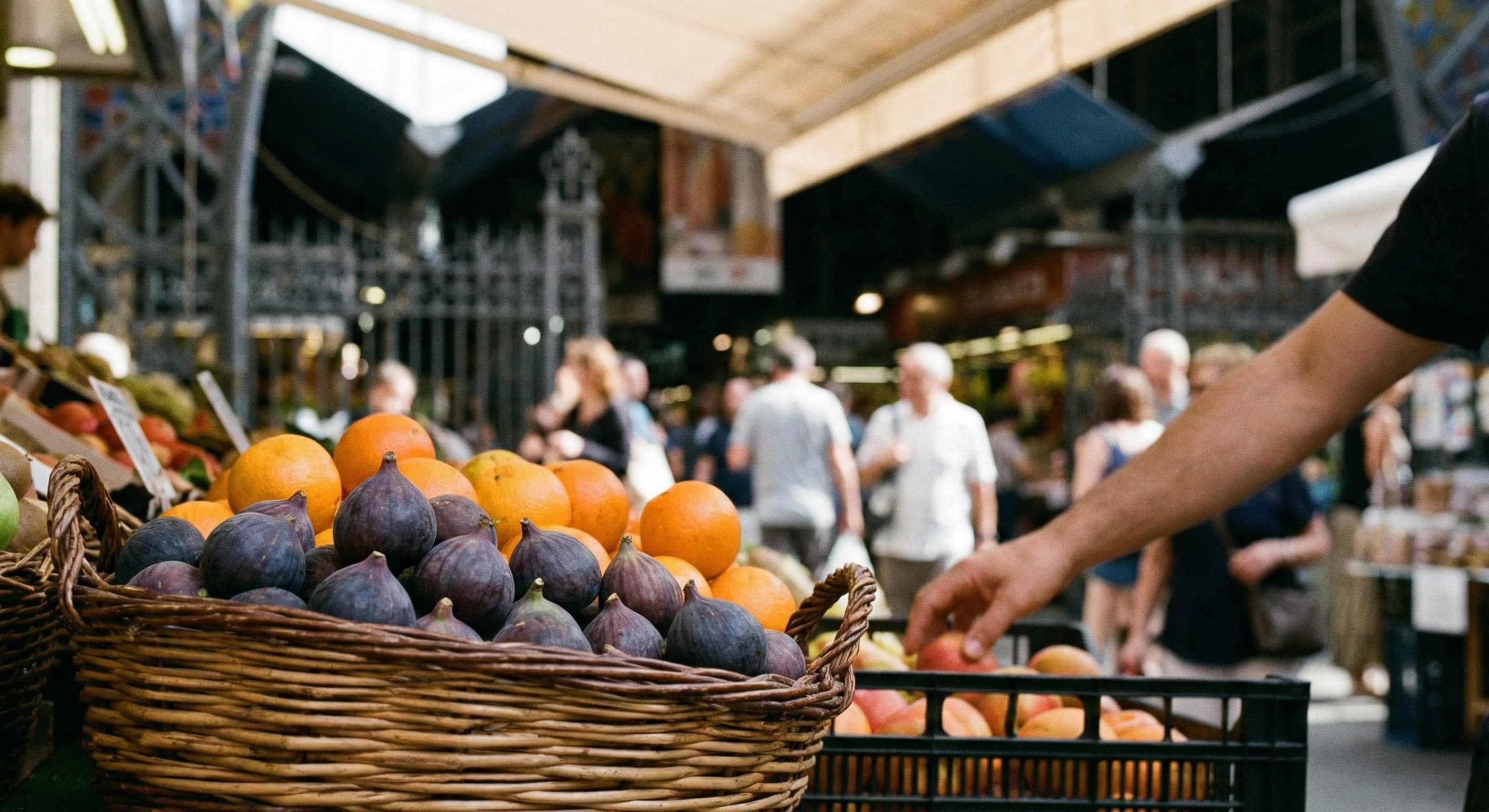 Friss alapanyagok a híres barcelonai Boqueria piacon